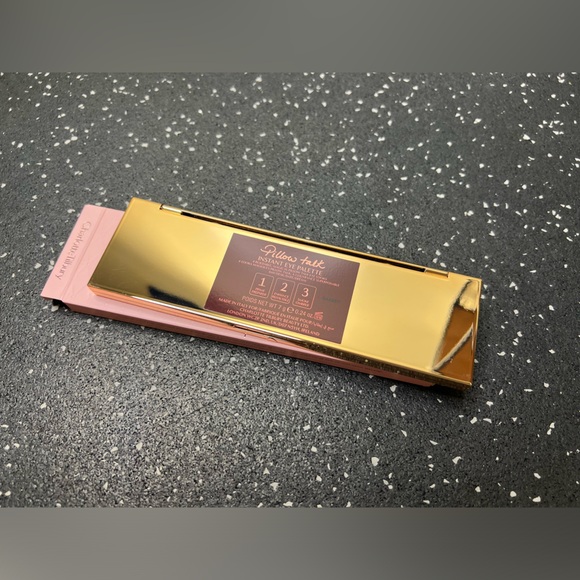 CHARLOTTE TILBURY | LIMITED EDITION INSTANT EYE PALETTE PILLOW TALK - Picture 15 of 15